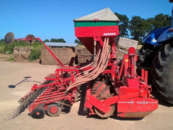Kuhn - HR 4002 Accord Combi - Image 1