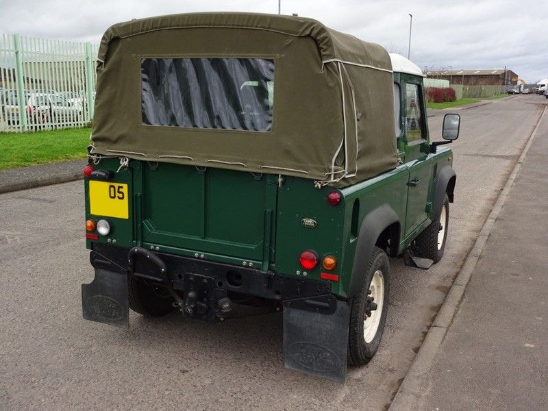 Land Rover Defender 90 - TD5 Truck Cab - Image 2