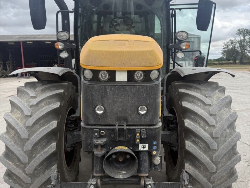 JCB - FASTRAC 4220 TRACTOR - Image 3