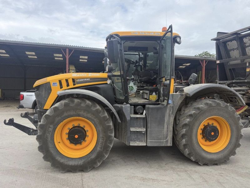 JCB - FASTRAC 4220 TRACTOR - Image 2