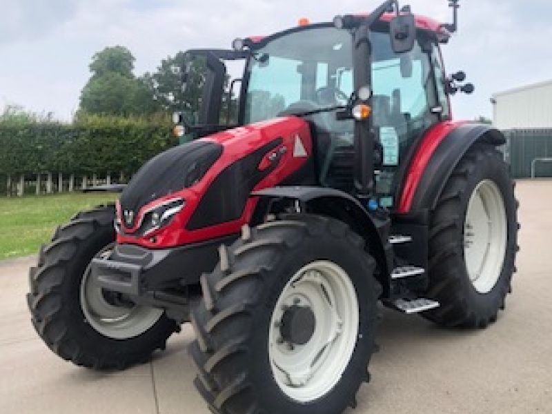 VALTRA - G115A 1B9 TRACTOR - Image 2