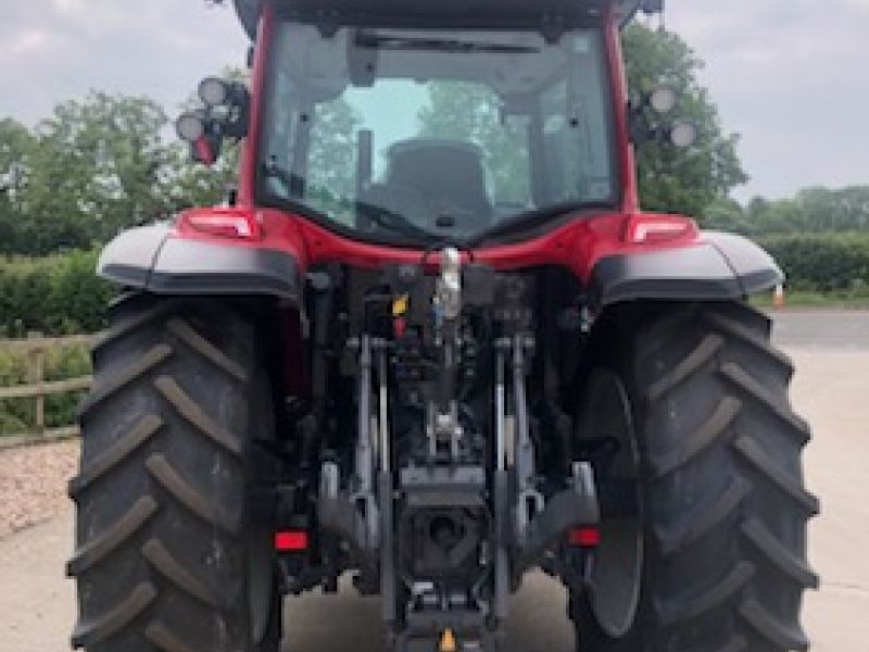 VALTRA - G115A 1B9 TRACTOR - Image 5