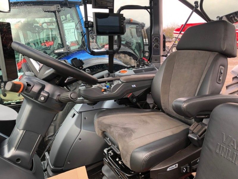 VALTRA - N175V 4WD TRACTOR - Image 8