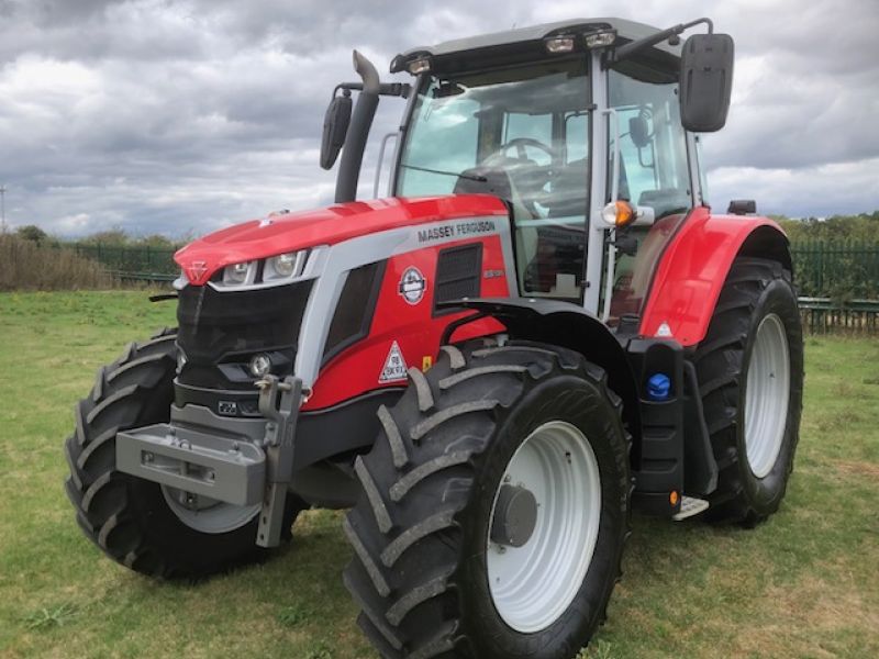 MASSEY FERGUSON - 6S.135ESD6 4WD TRACTOR - Image 2