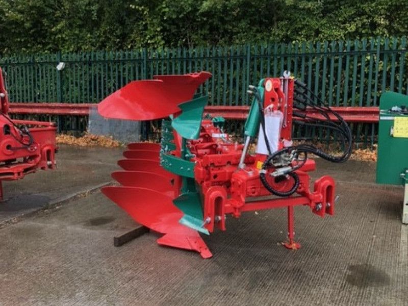 KVERNELAND - ES85 200 PLOUGH - Image 4