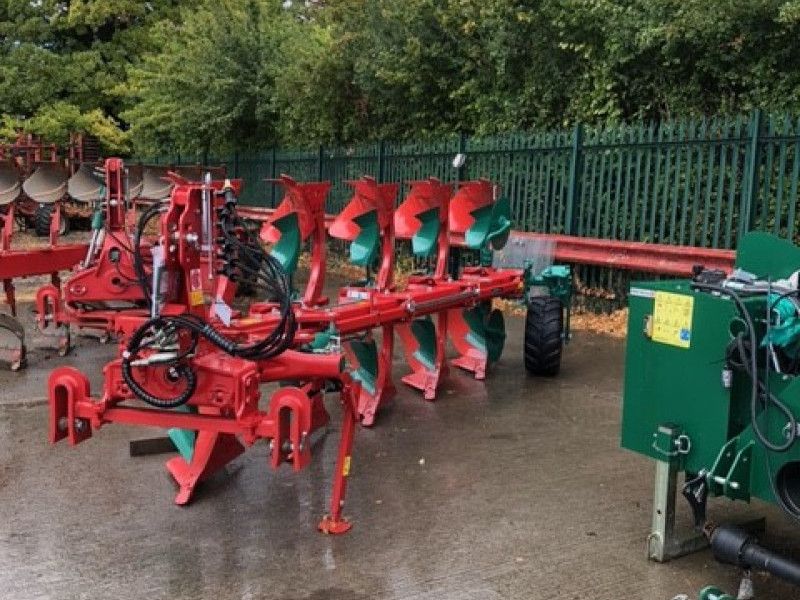 KVERNELAND - ES85 200 PLOUGH - Image 2