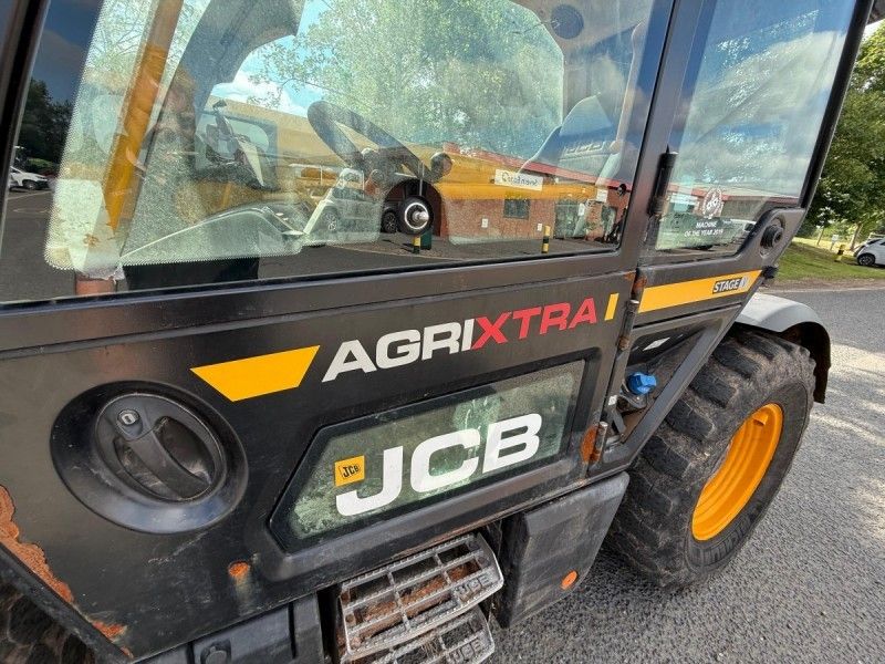 JCB - 542 70 AGRI XTRA - Image 3