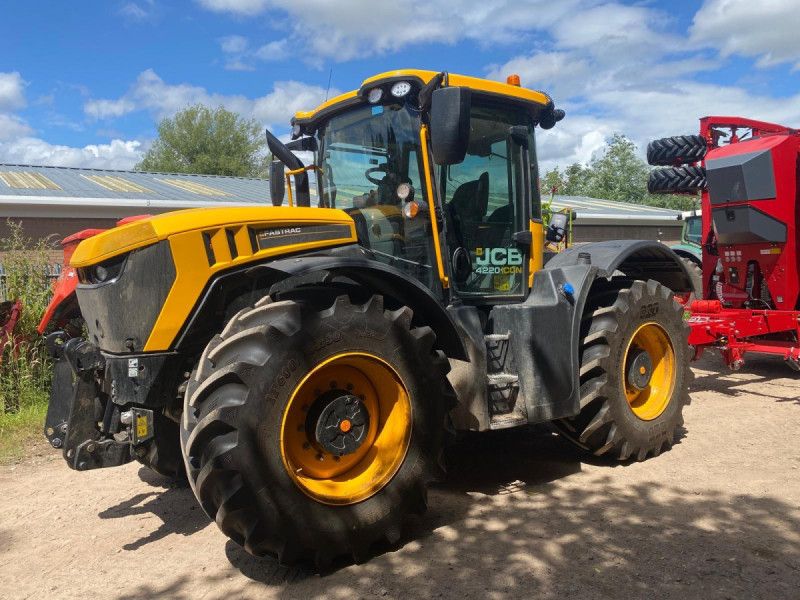 JCB - 4220 ICON FASTRAC - Image 2