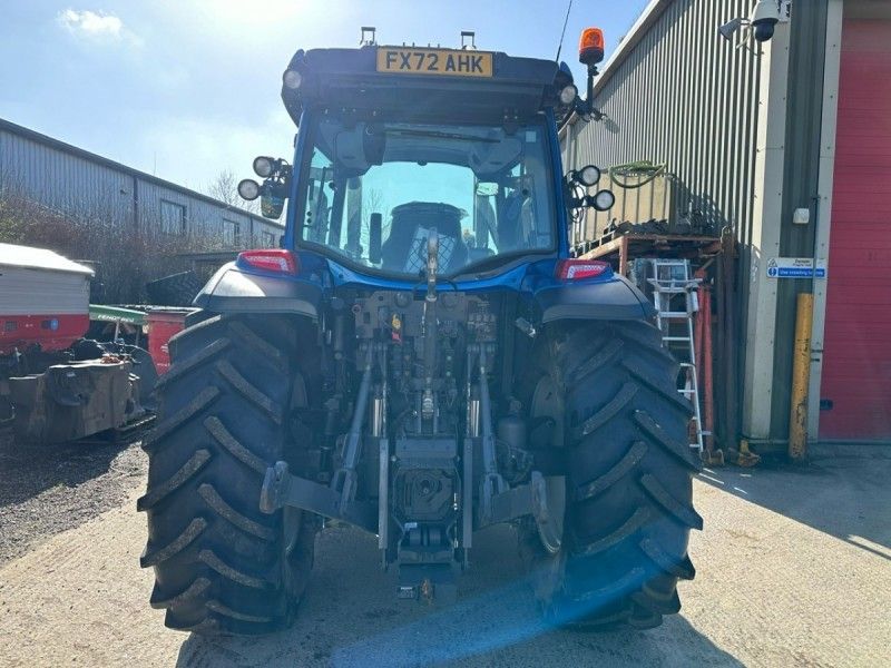 Valtra - G125EA and G5S Loader - Image 5