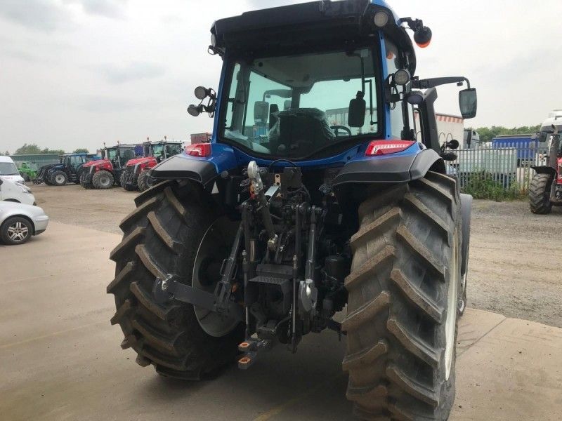 VALTRA - G135A 4WD TRACTOR - Image 4