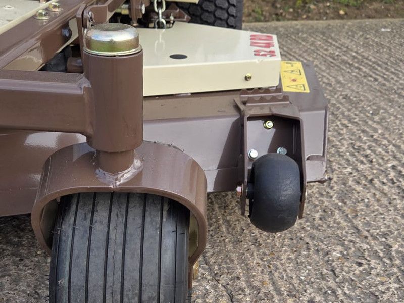 GRASSHOPPER - 127V 52 RIDE ON MOWER - Image 2