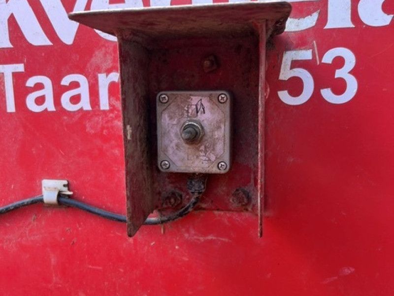 KVERNELAND - 850 FEEDER BEDDER - Image 7