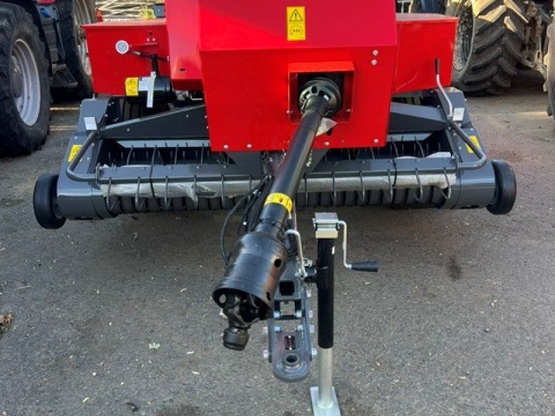 MASSEY FERGUSON - 1840 SMALL SQUARE BALER - Image 5