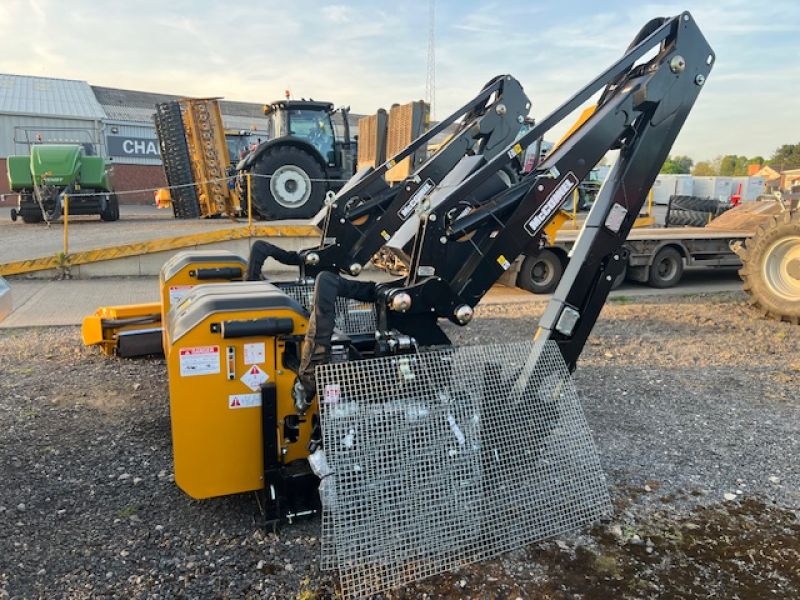 MCCONNEL - PA6577T HEDGECUTTER - Image 2