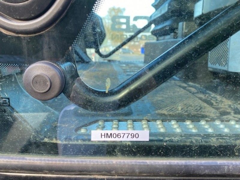 JCB - 4220 FASTRAC - Image 6