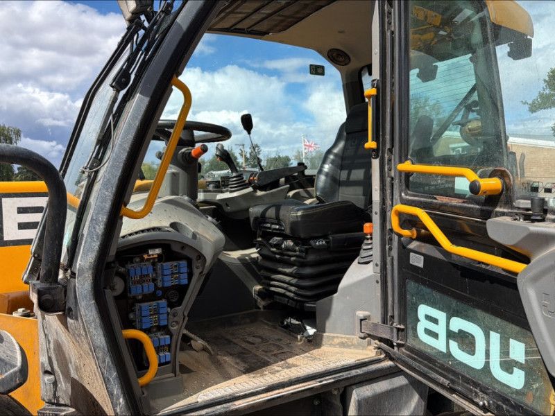 JCB - 560 80 TELEHANDLER - Image 5