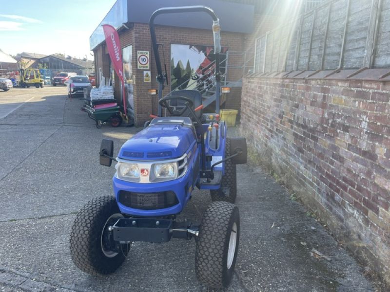 ISEKI - TM3217 COMPACT TRACTOR - Image 2