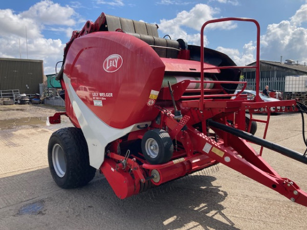 Welger - V160 Round Baler - Image 1