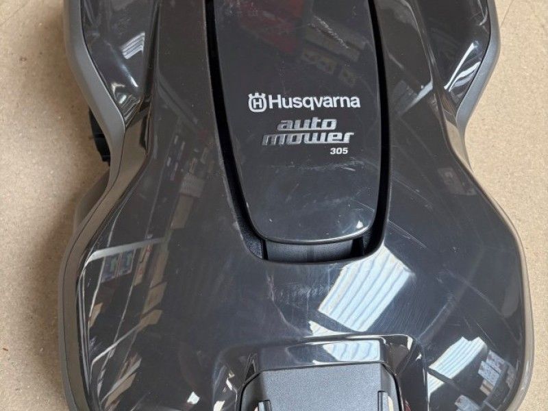HUSQVARNA - AUTOMOWER 305 ROBOTIC - Image 1