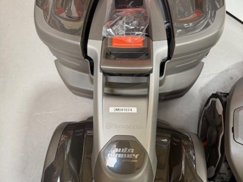 HUSQVARNA - AUTOMOWER 435X ROBOTIC - Image 1