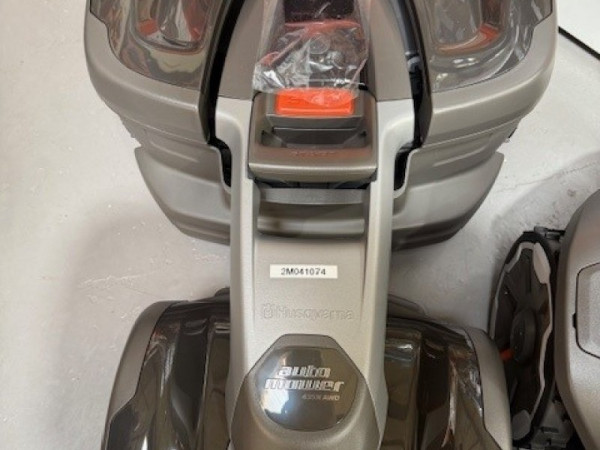 HUSQVARNA - AUTOMOWER 435X ROBOTIC - Image 1