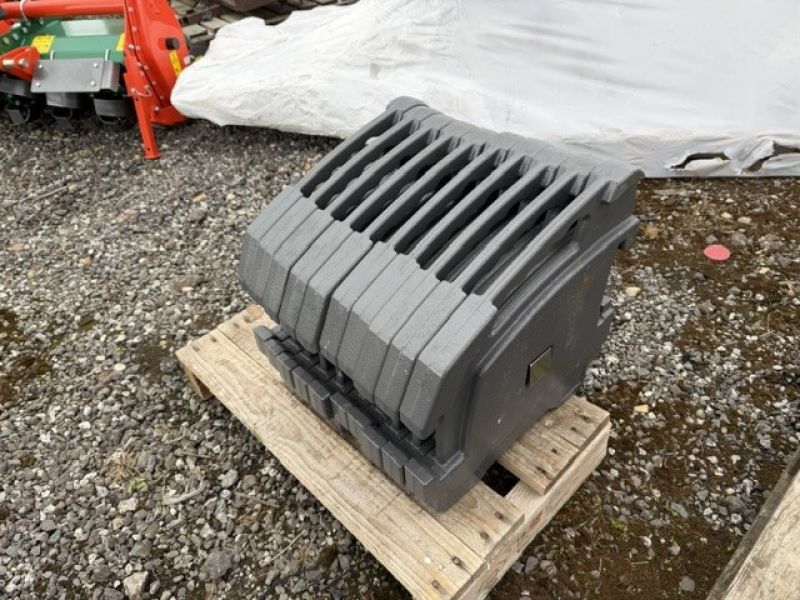 MASSEY FERGUSON - 10 X 40KG FRONT WEIGHTS - Image 2