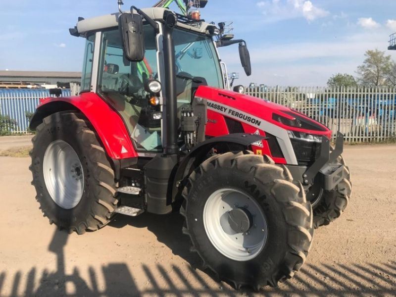 MASSEY FERGUSON - 5S.145 ESD6 TRACTOR - Image 1