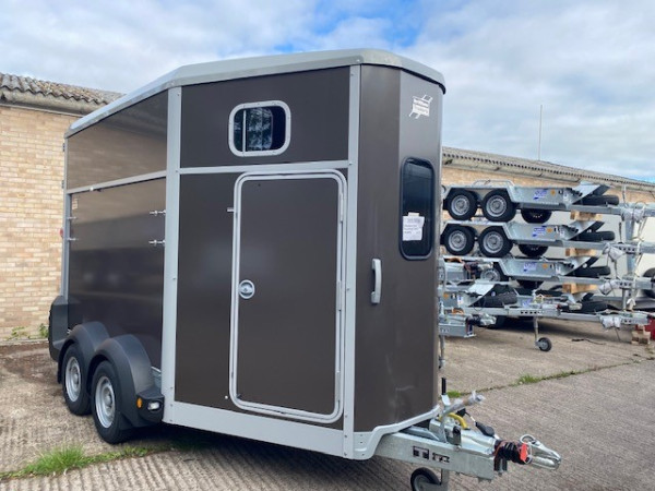 IFOR WILLIAMS - HB511R HORSEBOX - Image 1