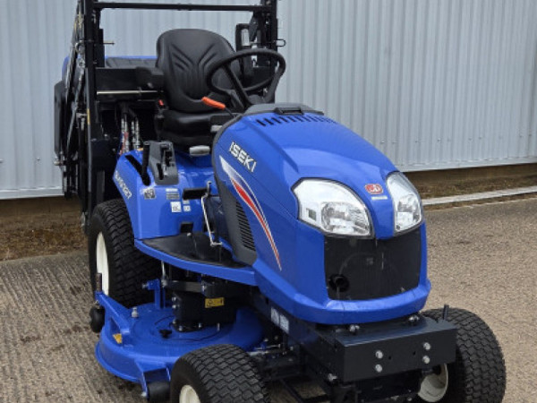 ISEKI - SXG327 54HT RIDE ON MOWER - Image 1