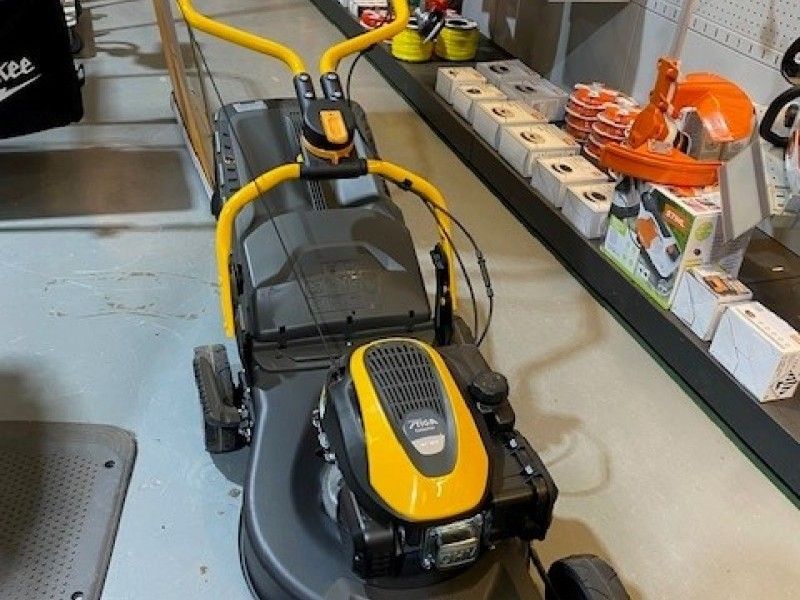 STIGA - 548S MOWER - Image 1