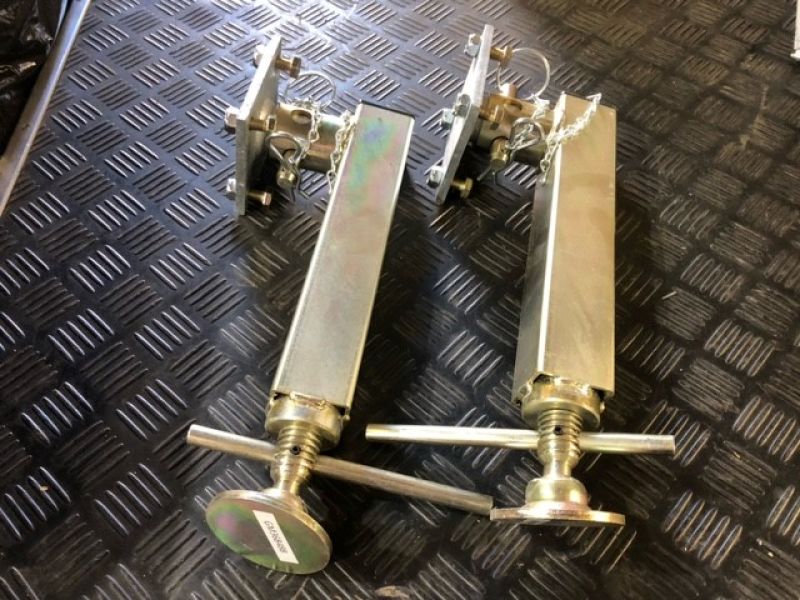 IFOR WILLIAMS - KX0227 PROPS - Image 3