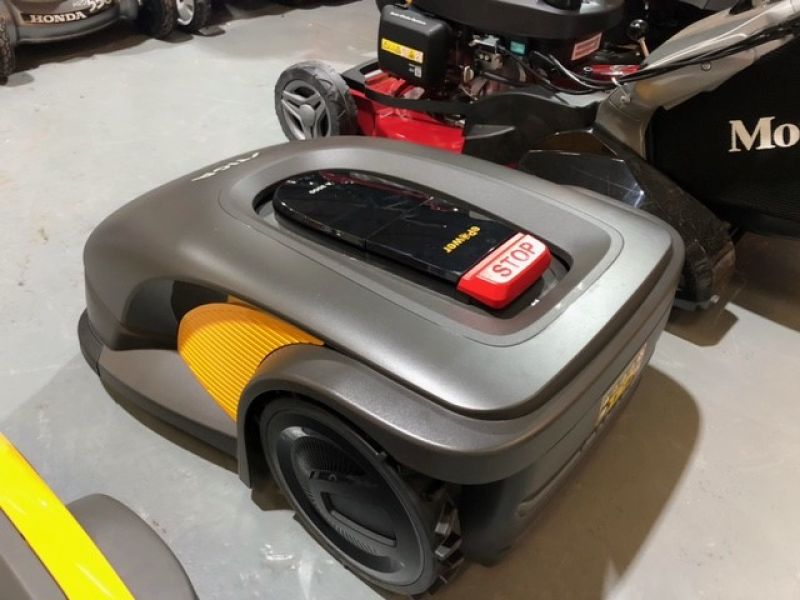 STIGA - A3000 ROBOTIC LAWNMOWER - Image 2