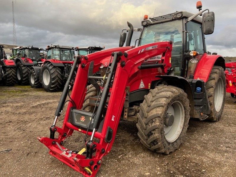 Massey Ferguson - 6713S ESD6 TRACTOR - Image 2