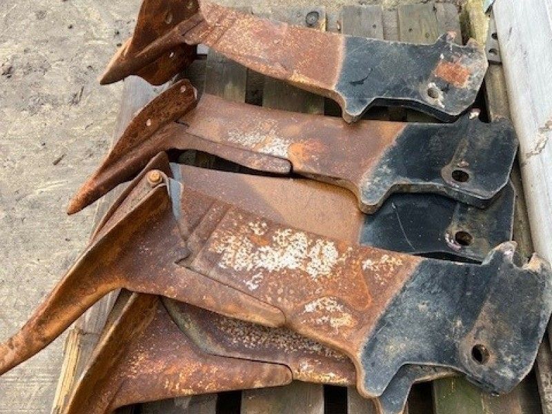 HEVA - 5 X STANDARD LEGS POINTS - Image 2