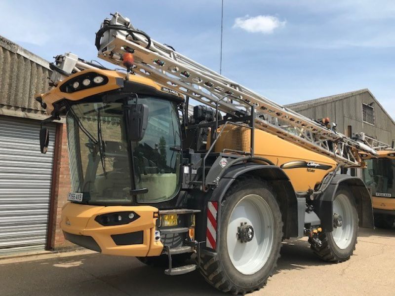 Challenger - ROGATOR 645 SP SPRAYER - Image 2