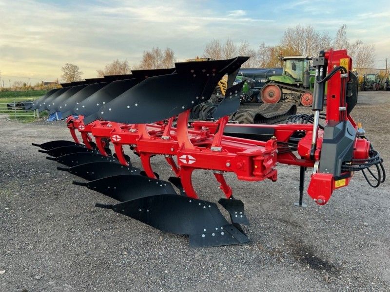 GREGORE BESSON - ROVER 70 PLOUGH - Image 1