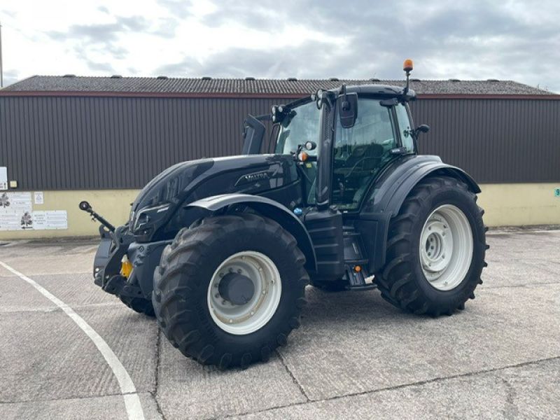 VALTRA - T234V TRACTOR - Image 2