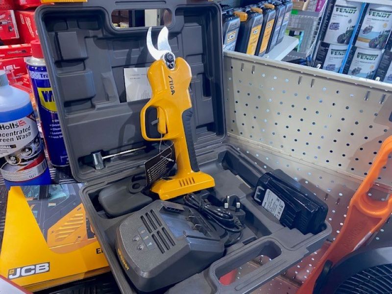 STIGA - SC100E BATTERY PRUNER - Image 2