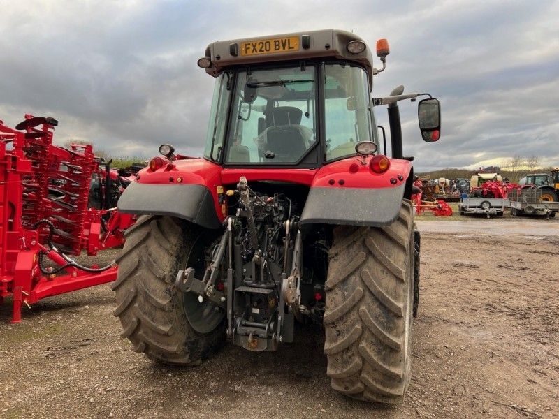Massey Ferguson - 6713S ESD6 TRACTOR - Image 3