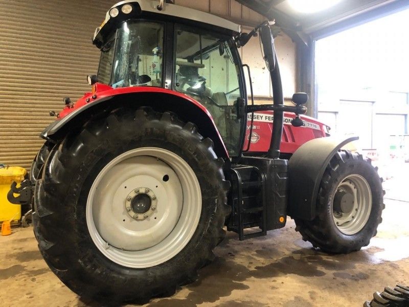 Massey Ferguson - 7718S EFD6 4WD TRACTOR - Image 3