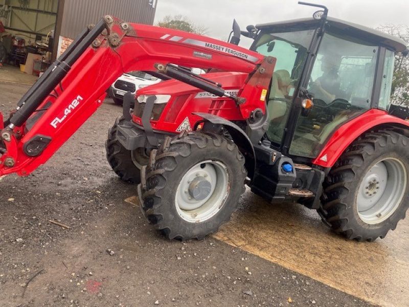 MASSEY FERGUSON - 5710 TRACTOR AND LOADER - Image 4