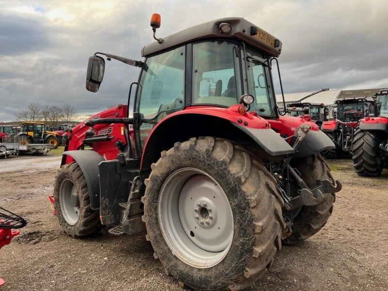 Massey Ferguson - 6713S ESD6 TRACTOR - Image 4