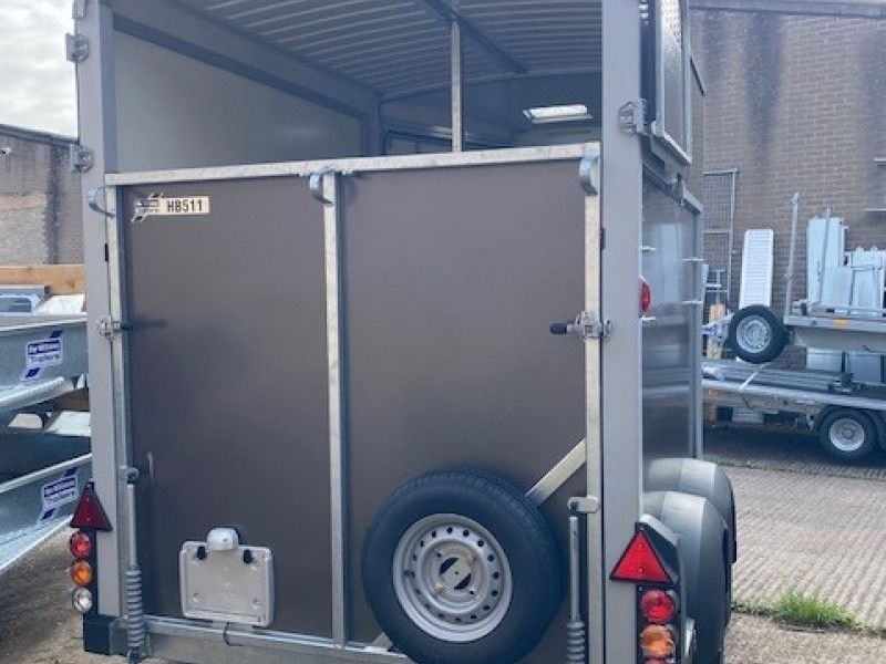 IFOR WILLIAMS - HB511R HORSEBOX - Image 4