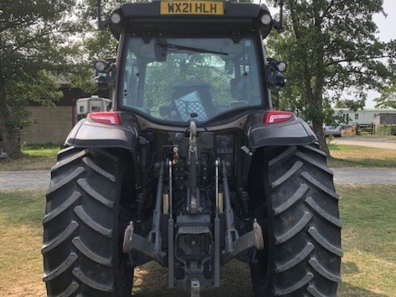 VALTRA - G125EA TRACTOR AND LOADER - Image 4
