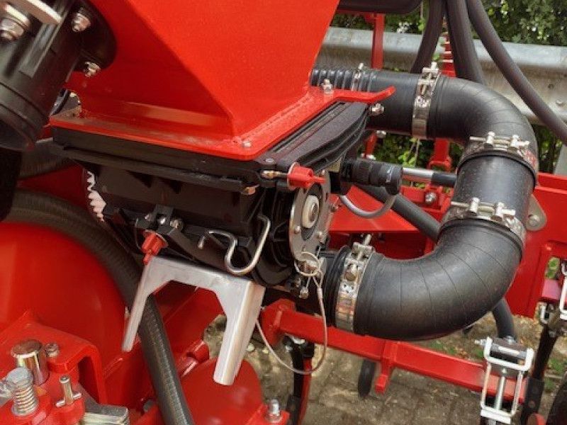 KVERNELAND - TS 4.8M DRILL - Image 6