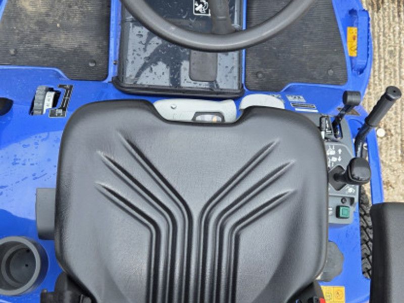 ISEKI - SXG27 54HT RIDE ON MOWER - Image 8