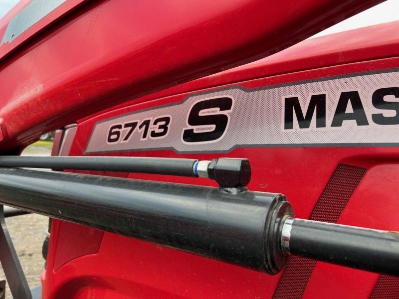 Massey Ferguson - 6713S ESD6 TRACTOR - Image 7