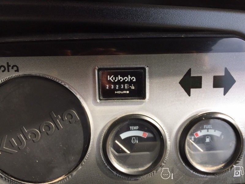 kubota - rtv900 - Image 5