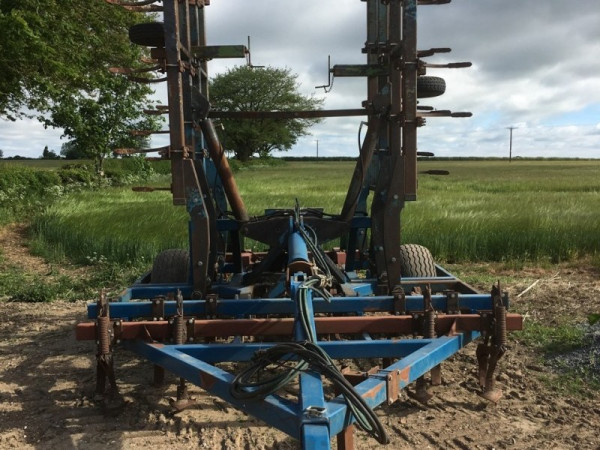 2009 - Pig tail cultivator - Image 1