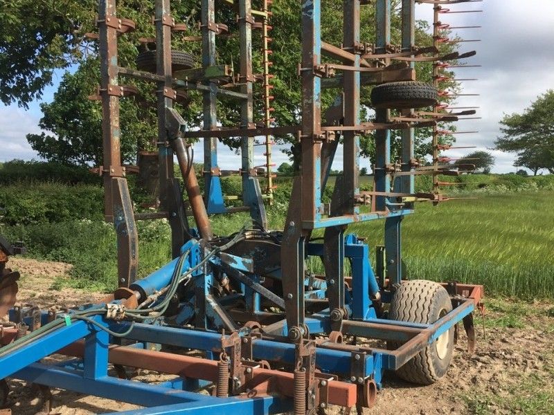 2009 - Pig tail cultivator - Image 2